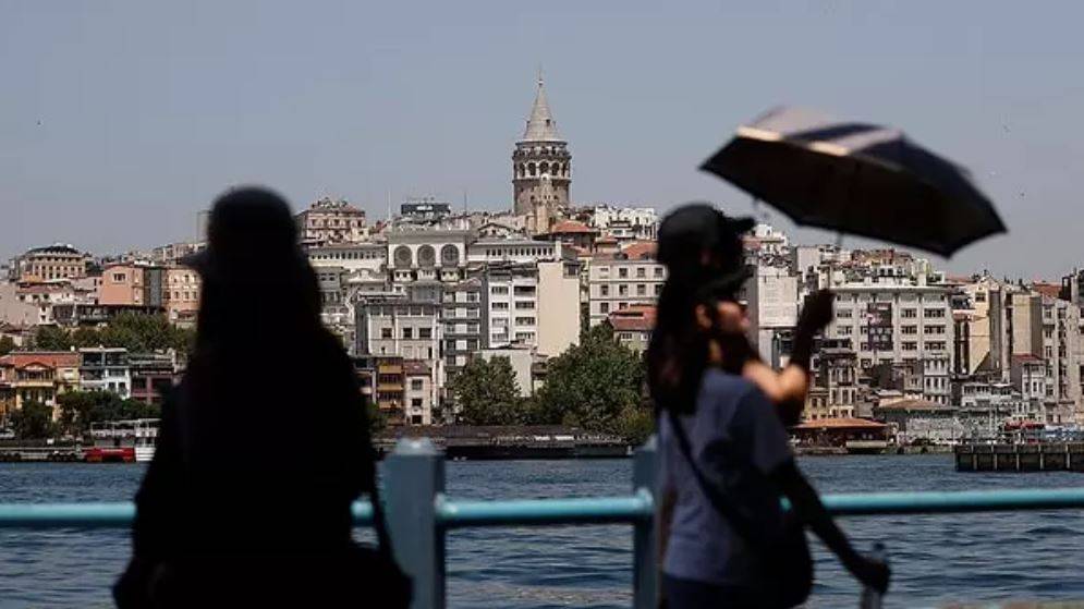 İstanbul'da nefes almak mümkün değil! Nem oranı rekor üstüne rekor kırdı 13